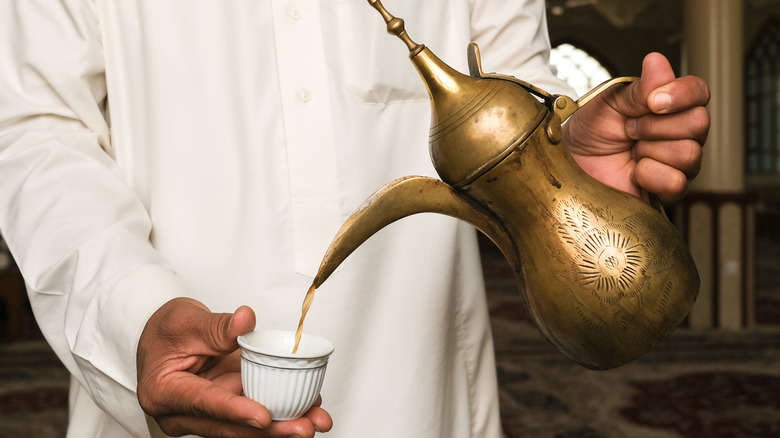 Arabian dallah coffee pot 