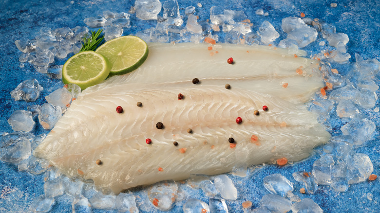 frozen fish defrosting with limes