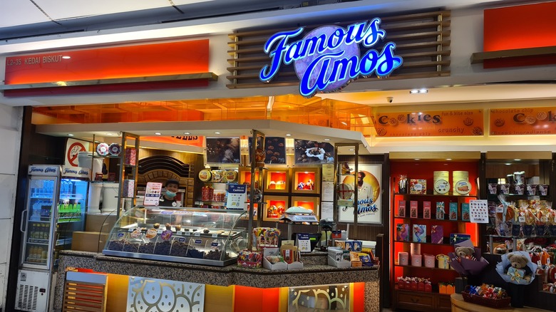 The Death Of Wallace Amos Jr, 'Famous Amos', Has The Food World Shaken