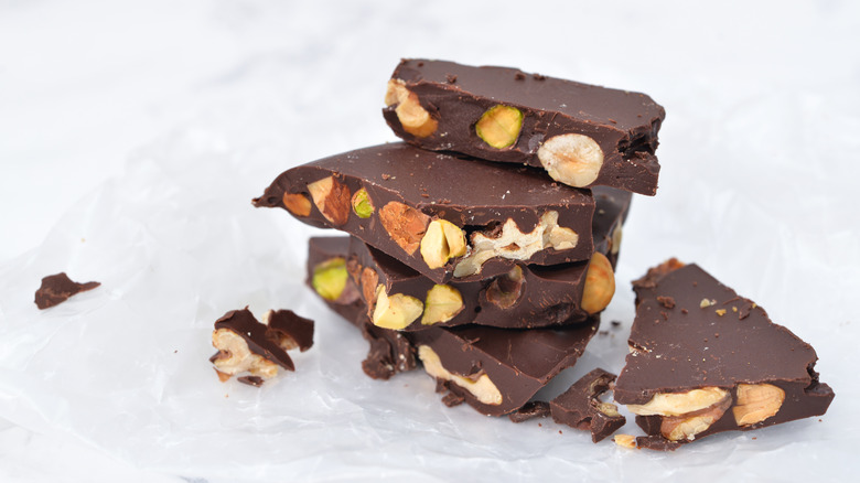 Chocolate bark filled with nuts