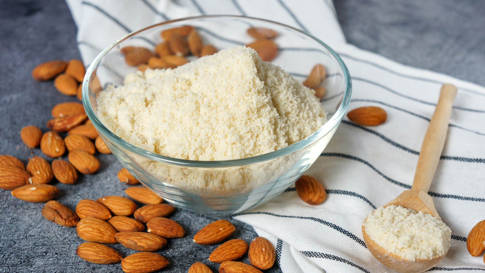 The Difference Between Almond Meal And Almond Flour