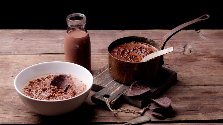 champorado with chocolate