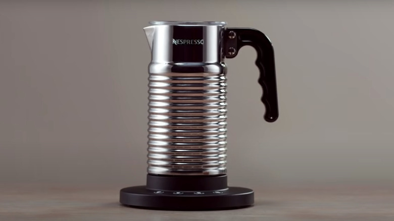 Nespresso Aeroccino 4 machine