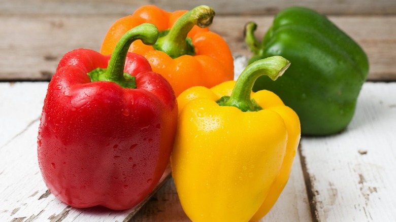 The Difference Between Red, Yellow, & Green Bell Peppers