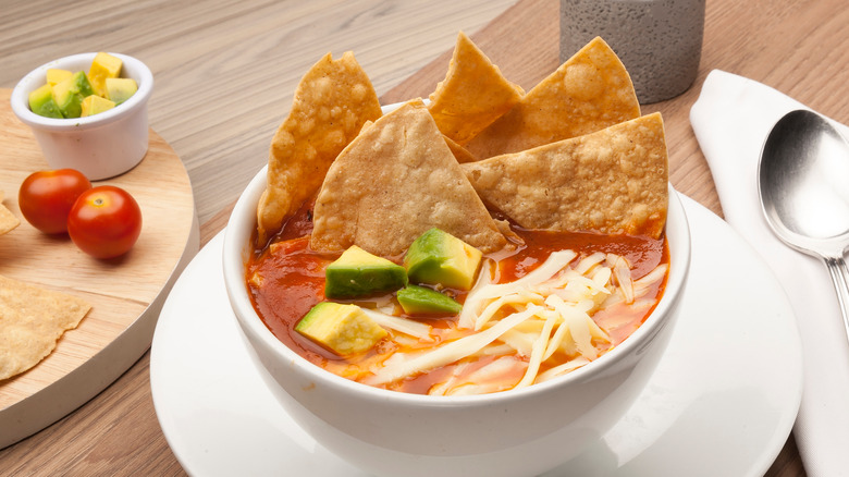 vegetarian tortilla soup