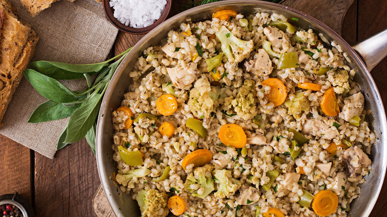 Barley stew with chicken and vegetables