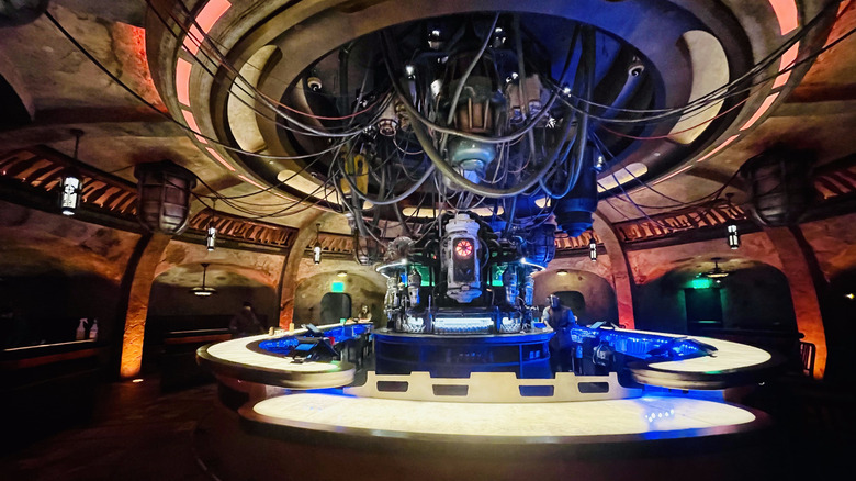 interior of Oga's Cantina