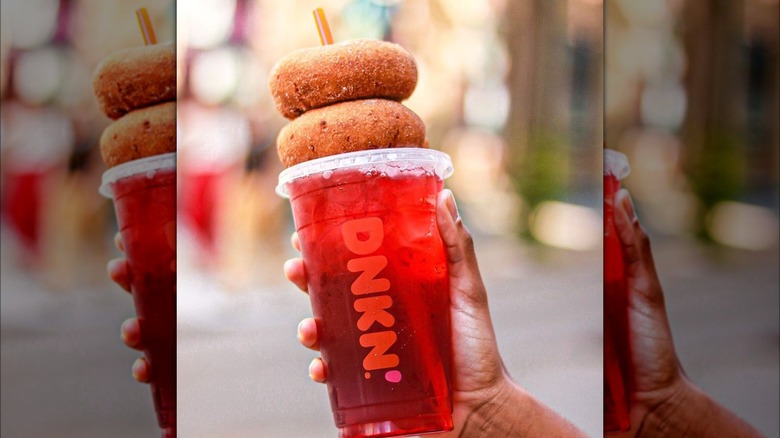 Dunkin' refresher with donuts