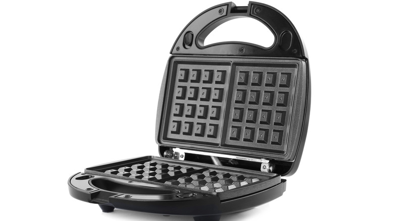 Waffle iron