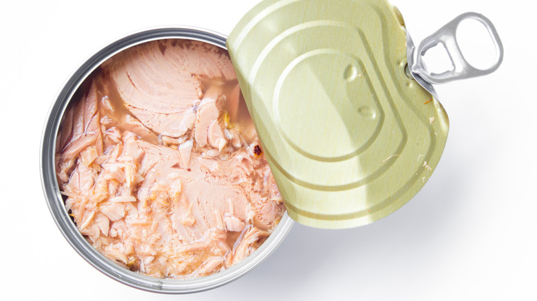 can of tuna.