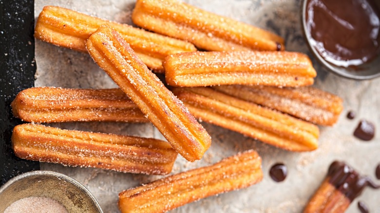 churros and chocolate dipping sauce