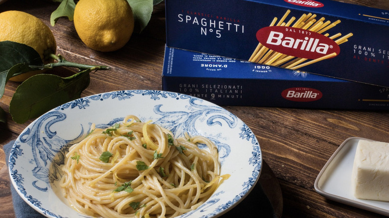 boxes of Barilla spaghetti