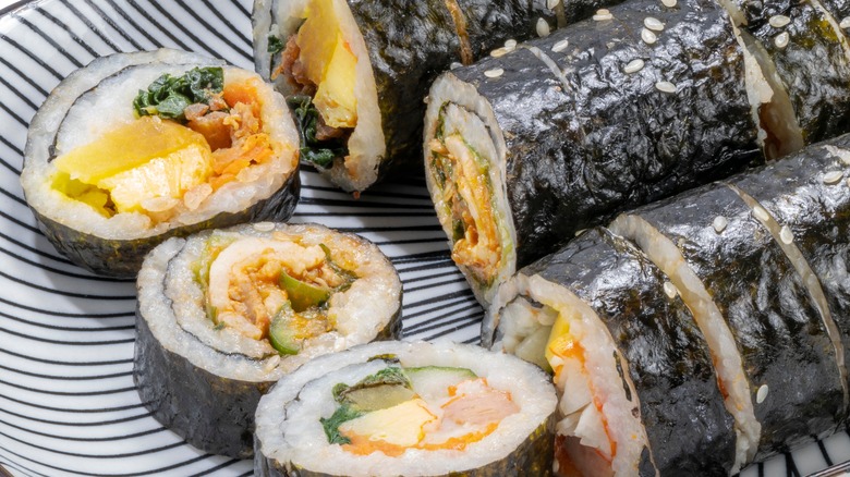 sliced kimbap rolls