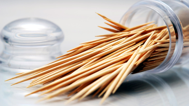 A container of toothpicks