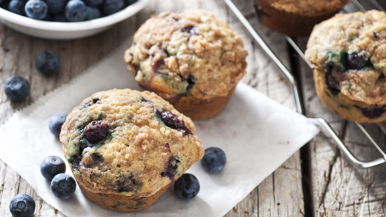 Blueberry muffins and blueberries