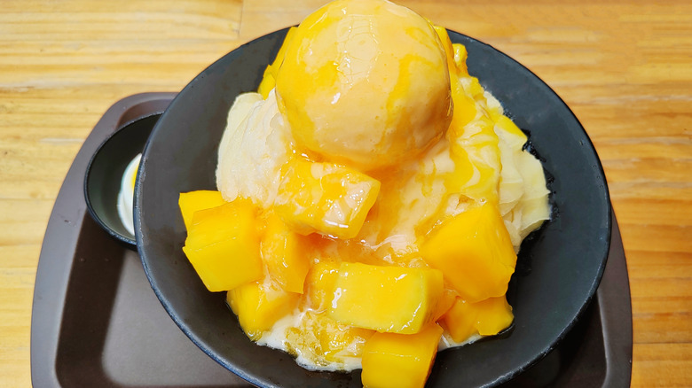 mango shaved ice