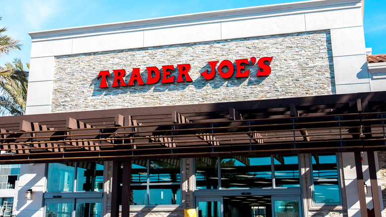 Trader Joe's exterior store sign