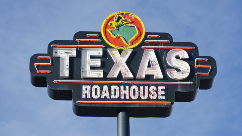 Texas Roadhouse sign