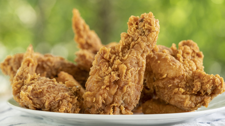 plate of fried chicken