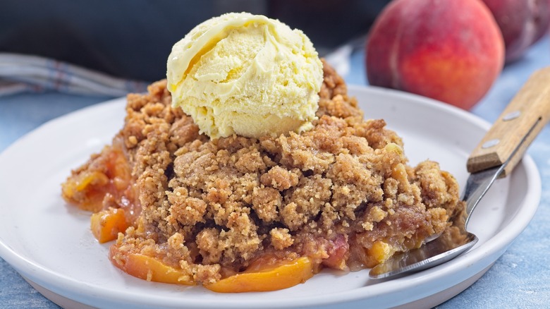 Peach crisp with ice cream