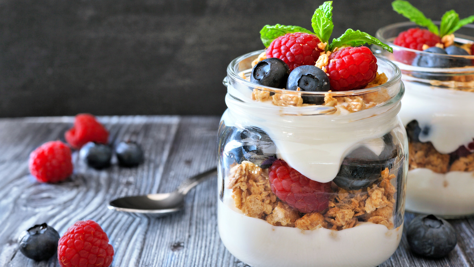 Make-Ahead Yogurt Parfait