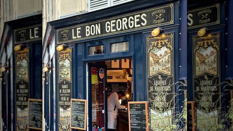 Le Bon Georges exterior