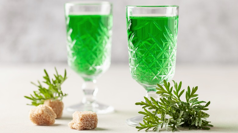 absinthe in small glasses