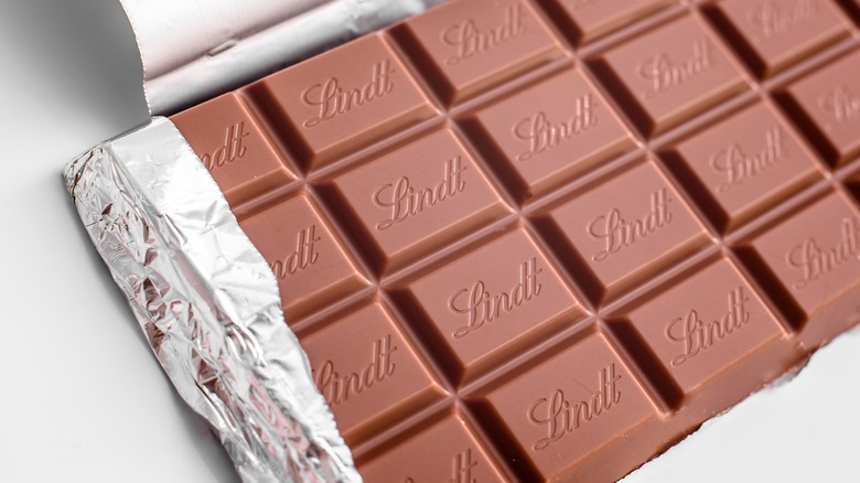 Lindt chocolate bar