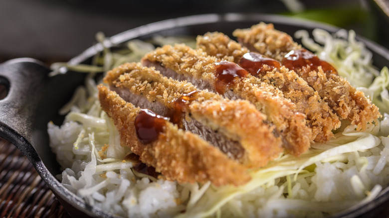 tonkatsu pork cutlets 