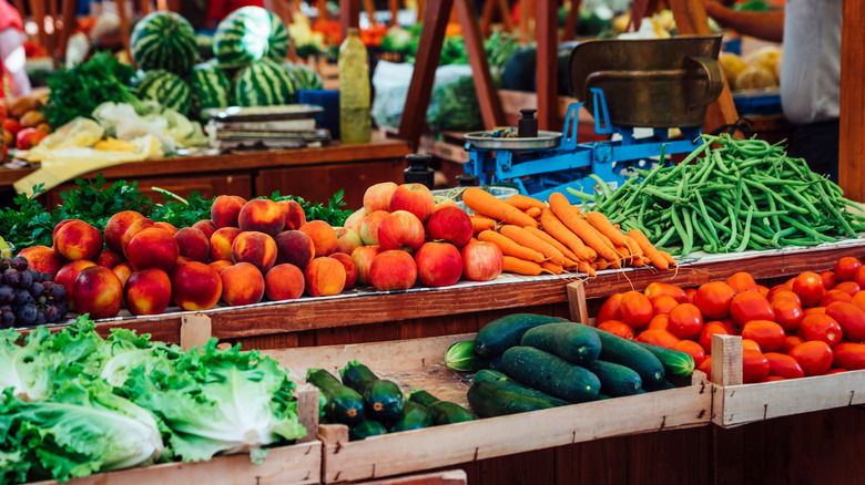 fresh vegetables at farmers market 