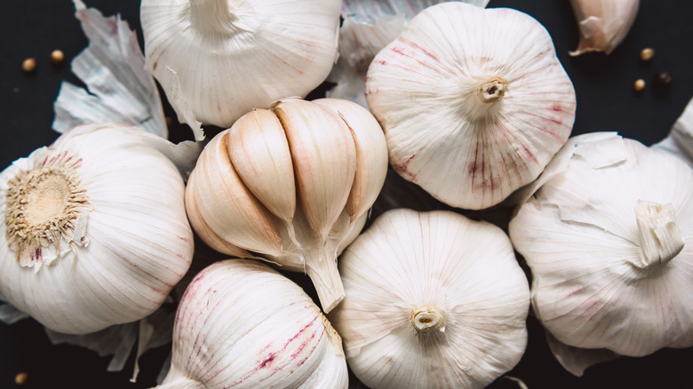 Close-up of many garlic bulbs