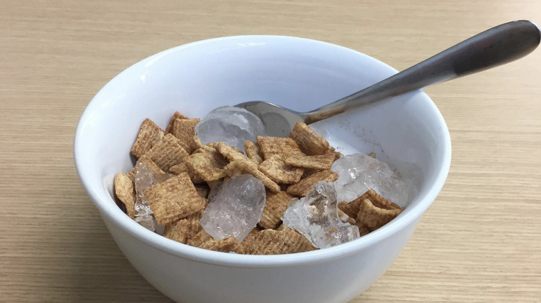 cereal with ice