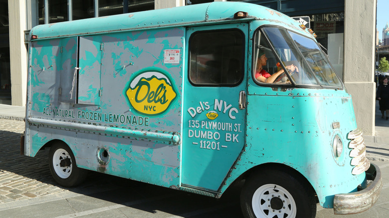 Del's food truck