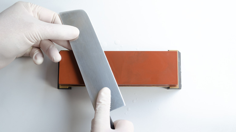 Sharpening a Japanese nakiri knife