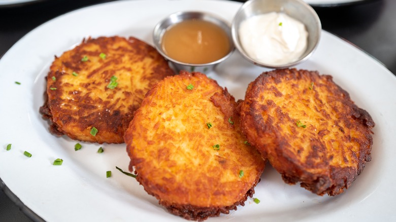 latkes on plate