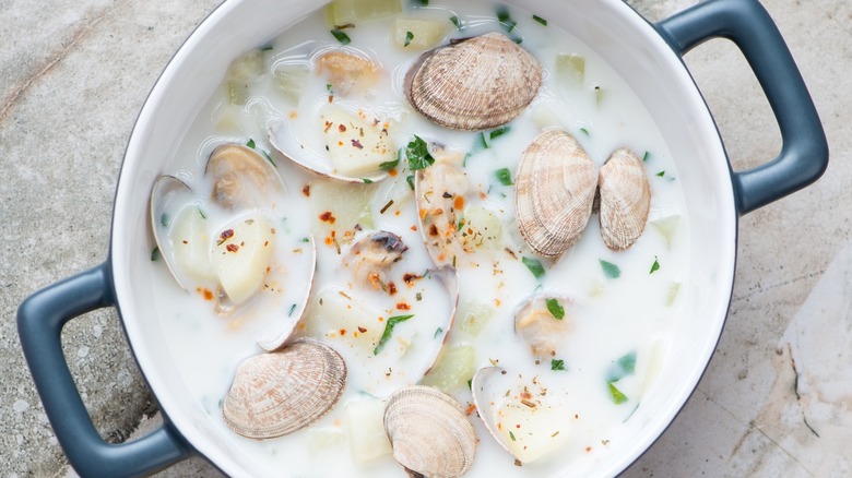 clam chowder in a pot