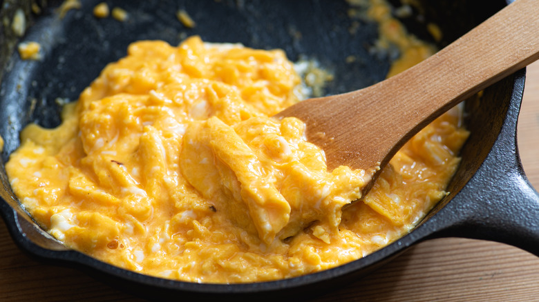 Just set soft scrambled eggs in skillet