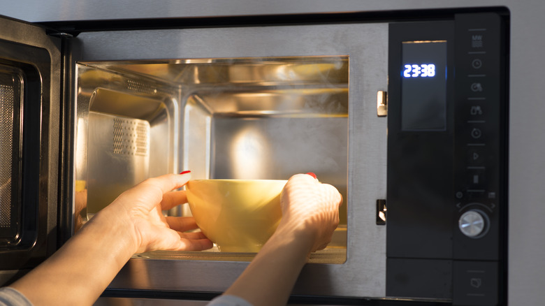 Bowl in a microwave