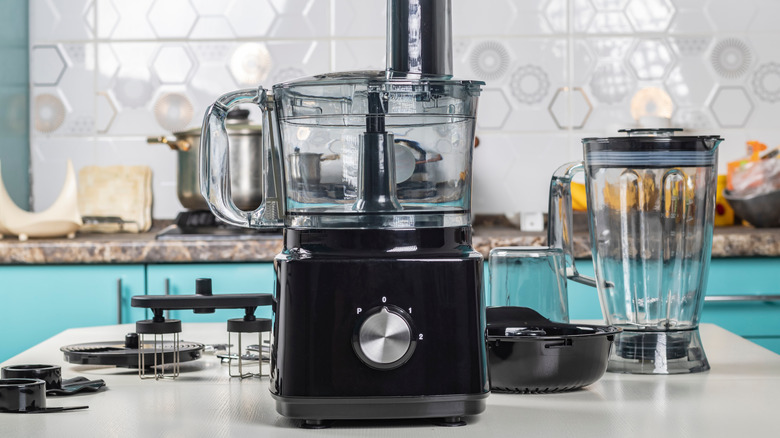 black food processor