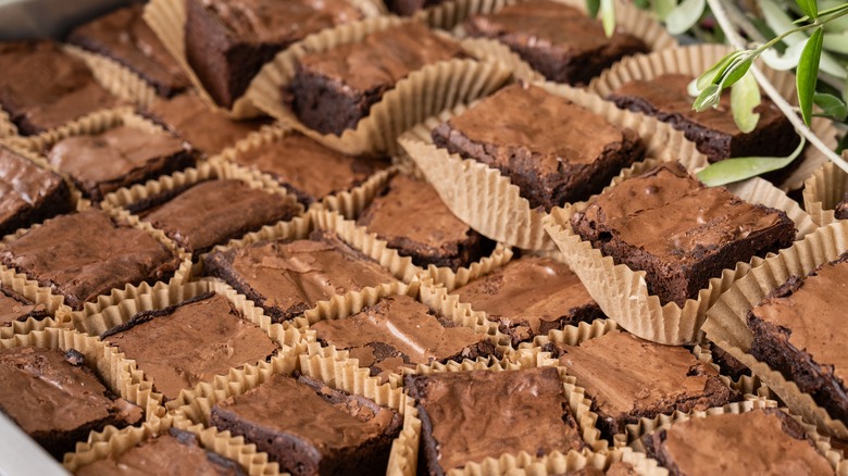 pile of brownie squares