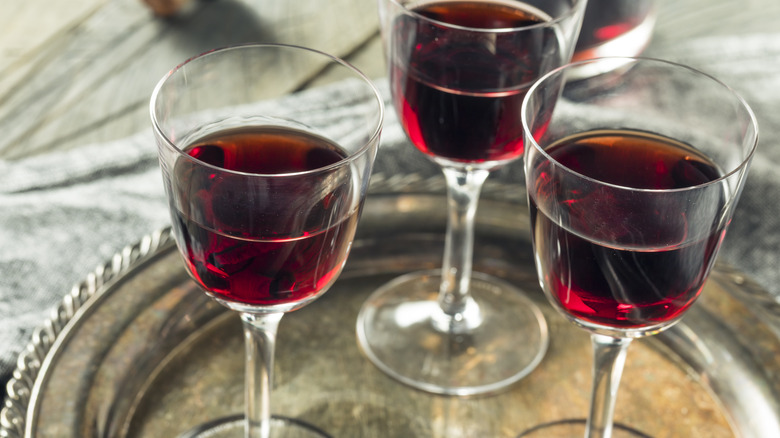 port wine glasses on tray