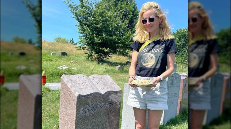 Pic of a recipe headstone from Rosie Grant Instagram