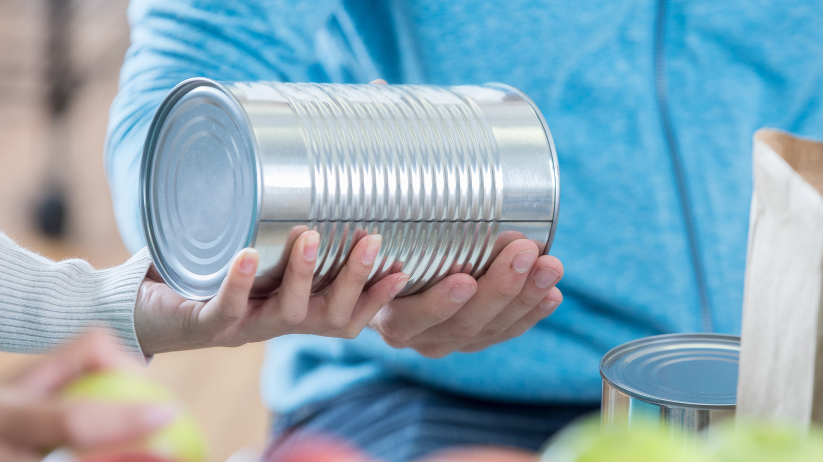 https://www.tastingtable.com/img/gallery/the-manufacturing-reason-canned-foods-are-ribbed/l-intro-1690921680.jpg