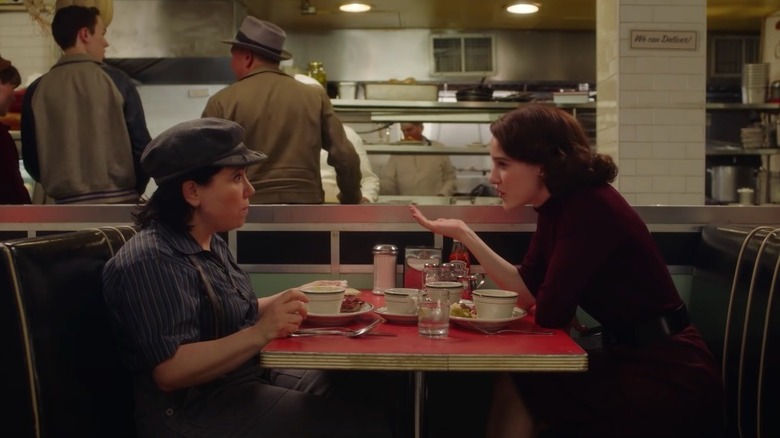 Midge Maisel and Susie diner