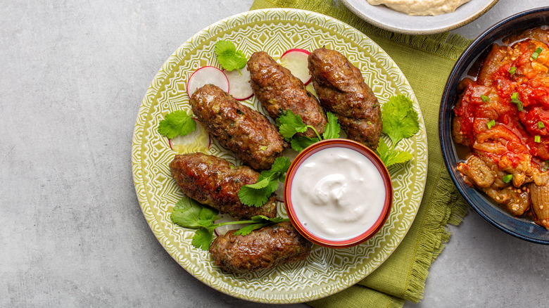 Kofta served with yogurt