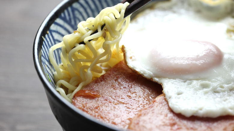 Spam and egg instant ramen