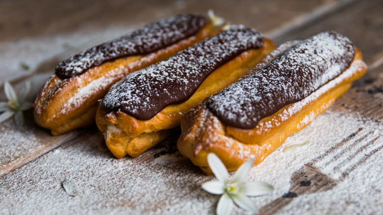 eclairs with powdered sugar