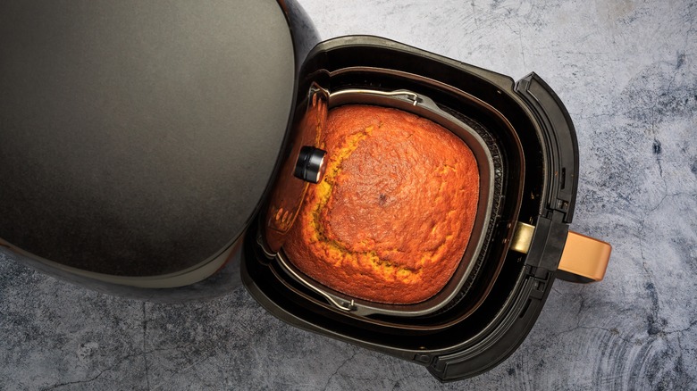 cooking a cake in air fryer