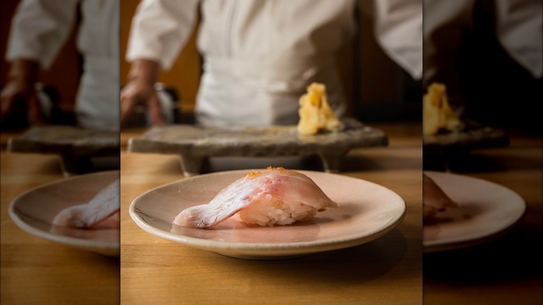 Nozawa Bar mackerel nigiri plate