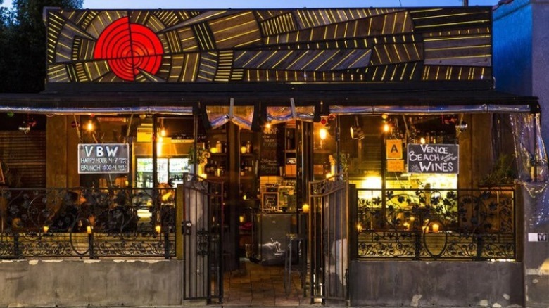 Venice Beach Wines storefront